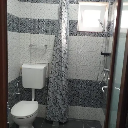 Mercury Mamaia Nord Pensiune